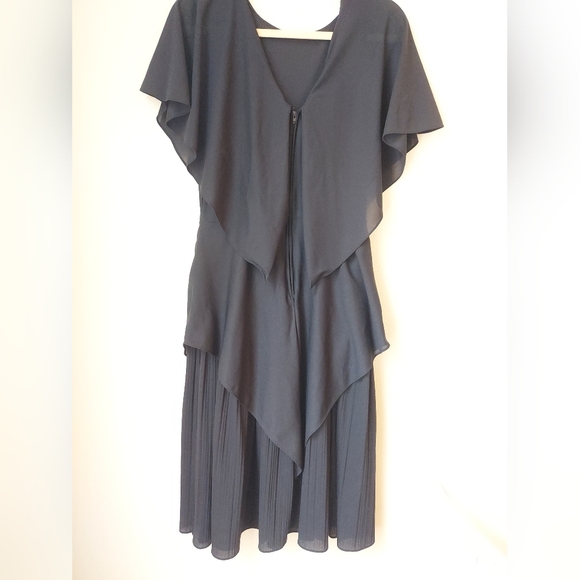 Vintage Gilberti Handkerchief Layered Dress - Picture 4 of 9